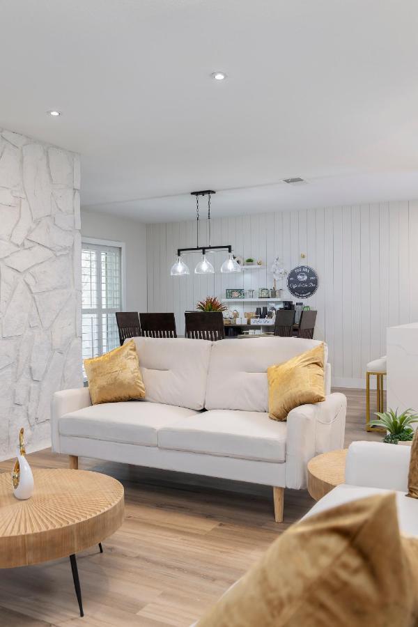 Single Story Minutes From Summerlin With Rv Parking & Dog Friendly 拉斯维加斯 外观 照片