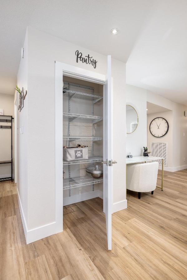 Single Story Minutes From Summerlin With Rv Parking & Dog Friendly 拉斯维加斯 外观 照片