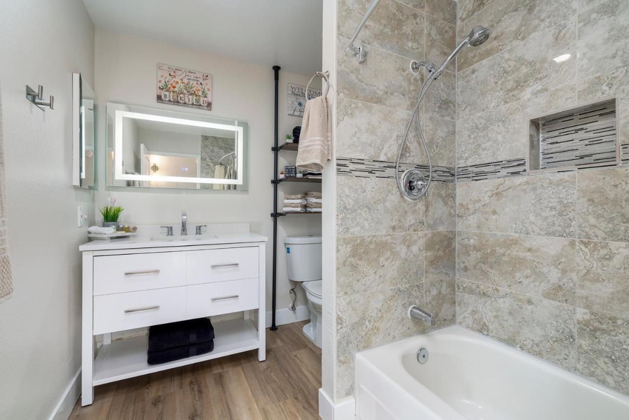 Single Story Minutes From Summerlin With Rv Parking & Dog Friendly 拉斯维加斯 外观 照片